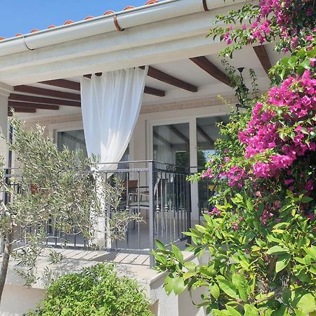 Villa Bella Banjol Exteriör bild