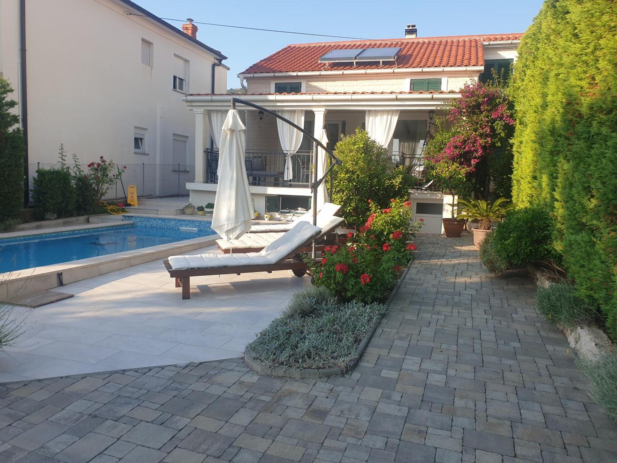 Villa Bella Banjol Exteriör bild